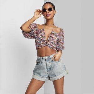 NWT Super-High Rise Rolled Cuff Mom Jean Shorts